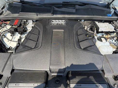 Used 2018 Audi Q7 3.0T Prestige AWD/4WD image 13