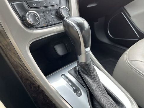 Used 2013 Buick Verano FWD image 22