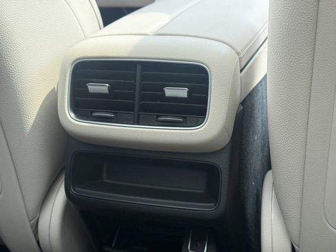 Used 2022 Mercedes-Benz GLE 350 image 26