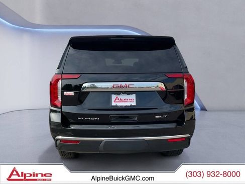 Certified 2024 GMC Yukon SLT w/ SLT Premium Package AWD/4WD image 4