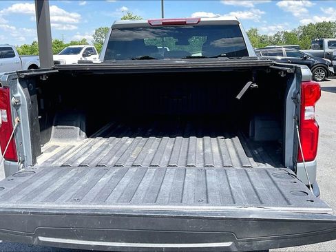 Used 2024 Chevrolet Silverado 1500 RST w/ Redline Edition AWD/4WD image 9