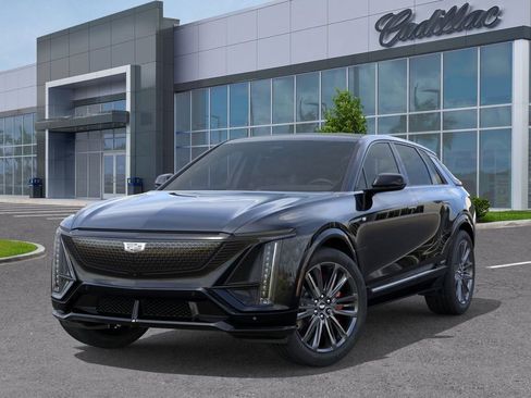 New 2026 Cadillac Lyriq V AWD/4WD image 7
