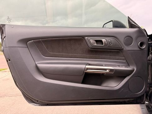 Used 2018 Ford Mustang Shelby GT350 w/ Electronics Package RWD image 10