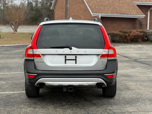 Used 2015 Volvo XC70 T6 Premier Plus image 5