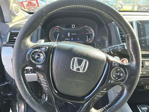 Used 2017 Honda Pilot Elite image 21