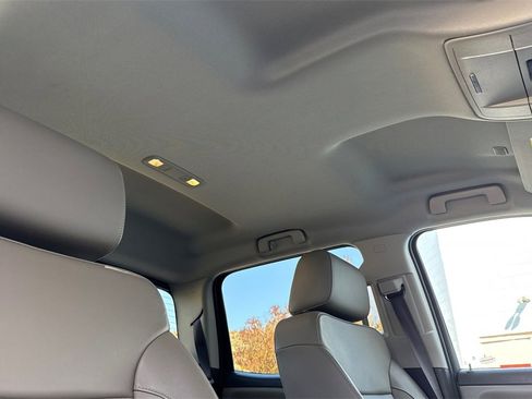 Used 2019 GMC Sierra 2500 SLT w/ Duramax Plus Package image 16