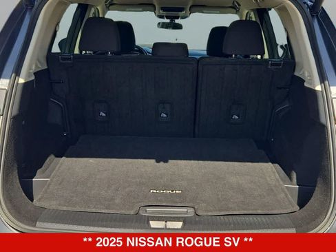 Used 2025 Nissan Rogue SV AWD/4WD image 32