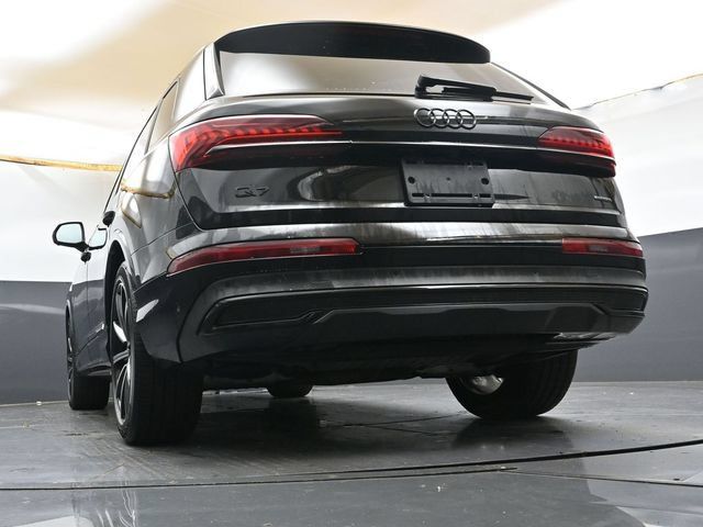 Used 2023 Audi Q7 3.0T Prestige w/ Prestige Package AWD/4WD image 33