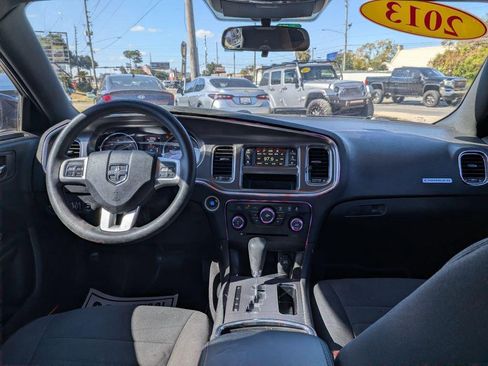 Used 2013 Dodge Charger SE image 15