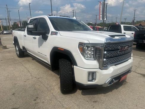 Used 2022 GMC Sierra 2500 Denali image 4