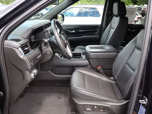 Used 2023 GMC Yukon Denali AWD/4WD image 28