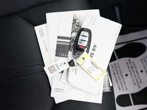 Used 2015 Audi A8 L TDI w/ Premium Package image 69