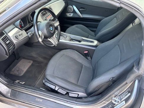 Used 2003 BMW Z4 2.5i RWD image 6