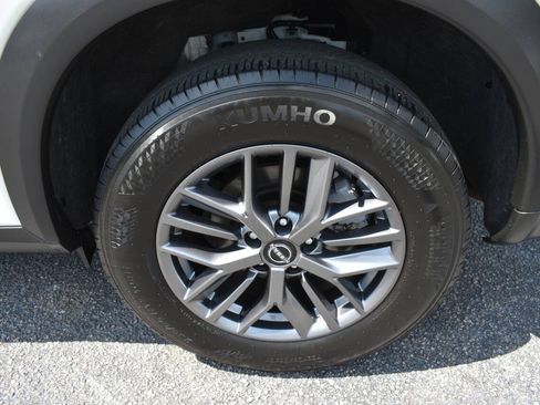 Used 2024 Nissan Rogue S AWD/4WD image 42