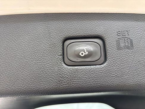 Used 2021 Ford Edge SEL w/ Convenience Package FWD image 18