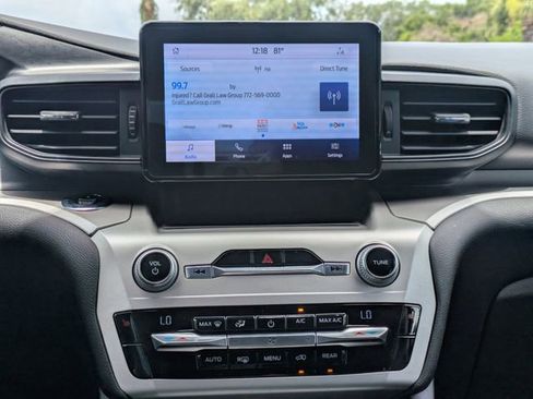 Used 2021 Ford Explorer XLT RWD image 19