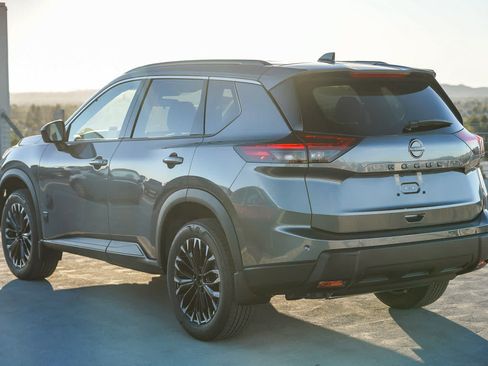 New 2026 Nissan Rogue Dark Armor FWD image 8