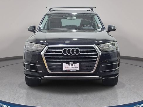 Used 2017 Audi Q7 3.0T Prestige w/ Prestige Package AWD/4WD image 3
