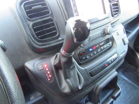 Used 2023 RAM ProMaster 2500 image 31