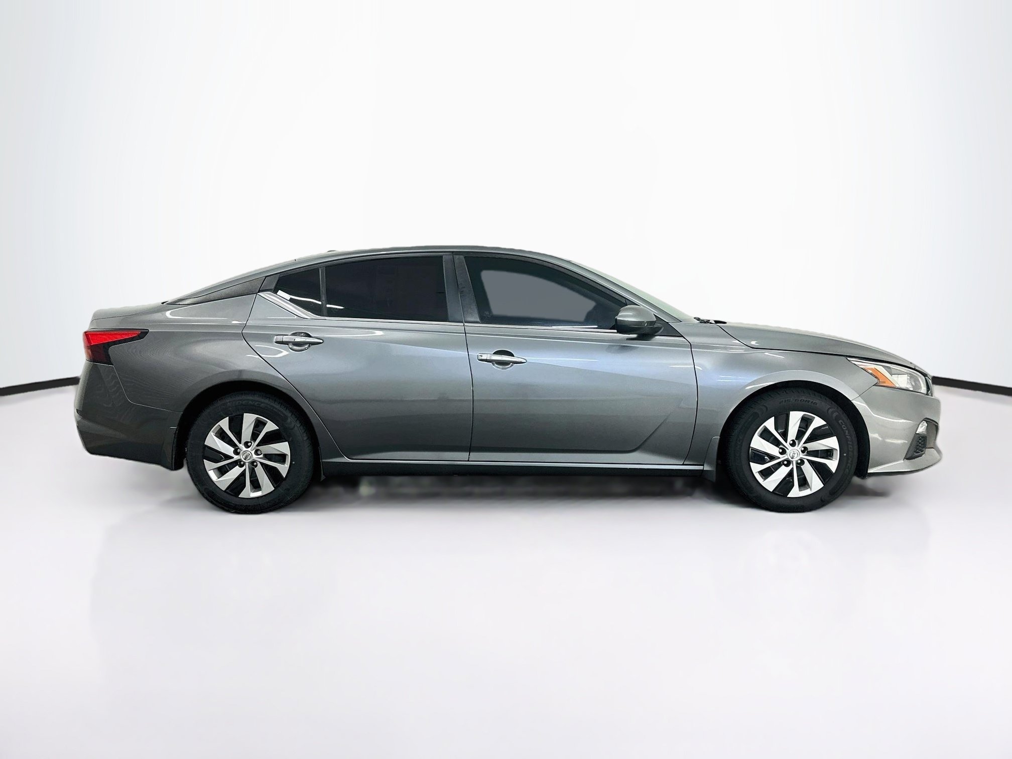 Used 2020 Nissan Altima 2.5 S FWD image 10