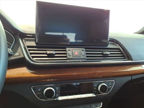 Certified 2023 Audi Q5 2.0T Premium w/ Convenience Package image 13