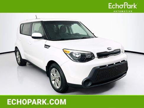 Used 2016 Kia Soul FWD image 1