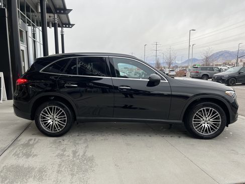 Certified 2025 Mercedes-Benz GLC 300 4MATIC image 4