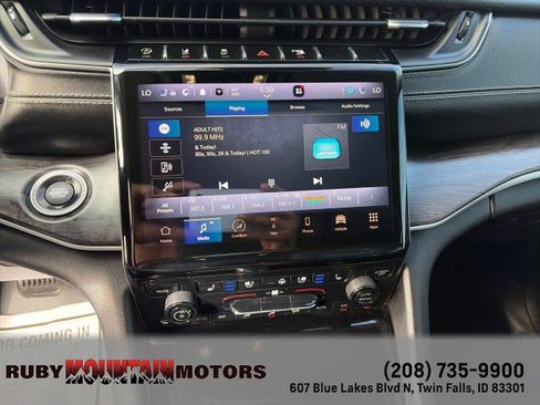 Used 2021 Jeep Grand Cherokee L Limited w/ Luxury Tech Group II AWD/4WD image 15