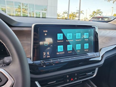 New 2026 Volkswagen Atlas SE image 8