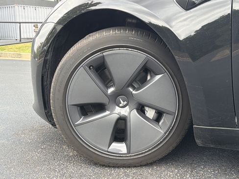 Used 2023 Tesla Model 3 Standard Range RWD image 14