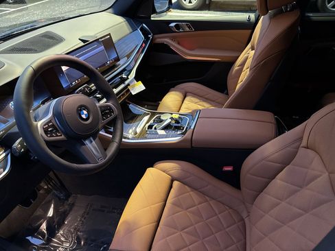 New 2026 BMW X5 xDrive40i w/ M Sport Package image 10