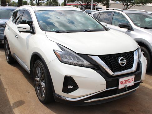 Used 2021 Nissan Murano Platinum w/ Cargo Package FWD image 2