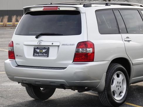 Used 2005 Toyota Highlander Limited AWD/4WD image 24