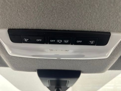 Used 2023 Nissan Kicks SV w/ Exterior Package FWD image 18