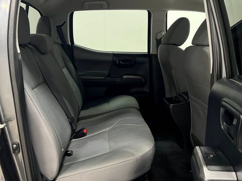 Used 2016 Toyota Tacoma SR5 w/ Towing Package RWD image 30