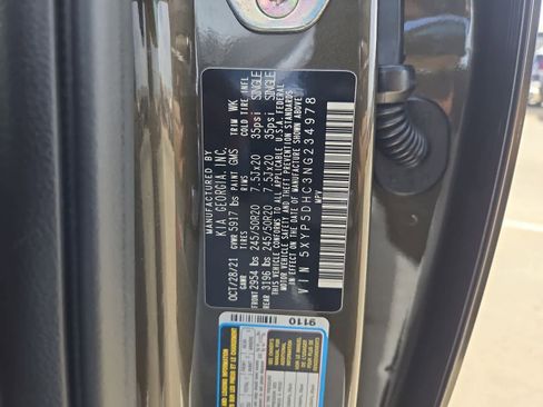 Certified 2022 Kia Telluride SX w/ SX Prestige Package image 37