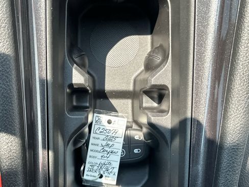 New 2025 Jeep Compass Latitude w/ Convenience Group image 50