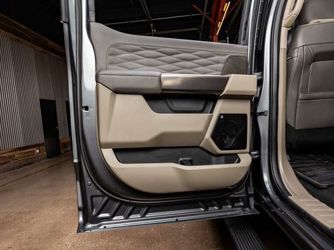 Used 2026 Ford F450 Platinum w/ Platinum Plus Package image 37