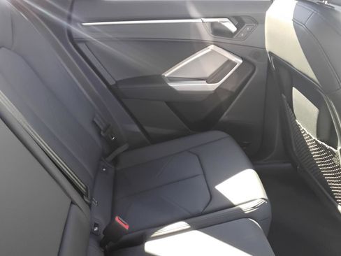 New 2025 Audi Q3 2.0T Premium image 22