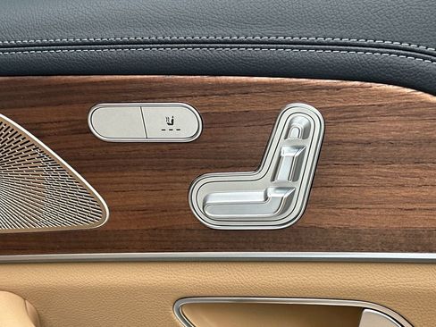 New 2026 Mercedes-Benz GLS 580 4MATIC image 19