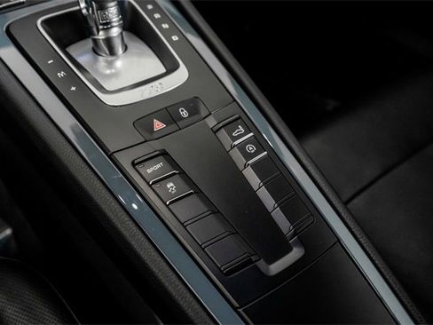 Used 2017 Porsche 718 Cayman Base image 33