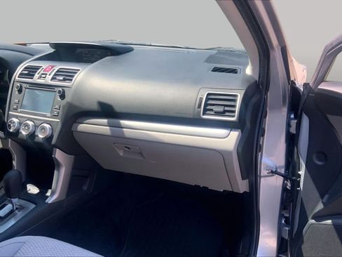 Used 2018 Subaru Forester 2.5i AWD/4WD image 17