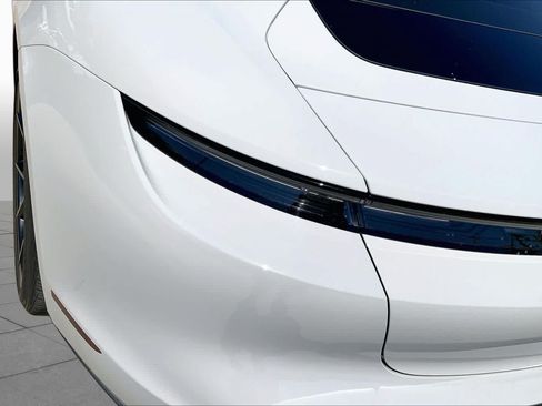 Used 2022 Porsche Taycan RWD image 26
