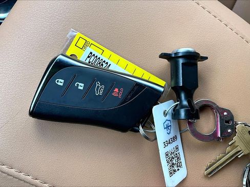 Used 2023 Lexus RX 350 Premium w/ Cold Area Package image 15