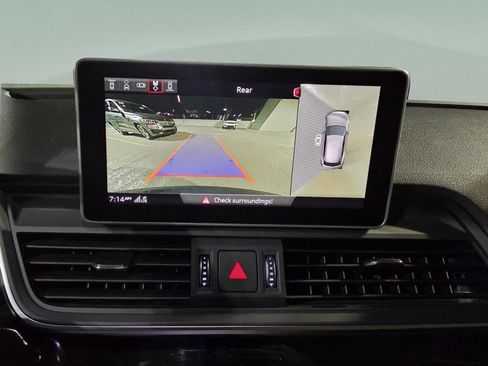 Used 2018 Audi Q5 Prestige w/ Prestige Package image 18