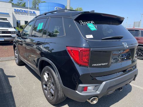 Used 2023 Honda Passport EX-L image 4