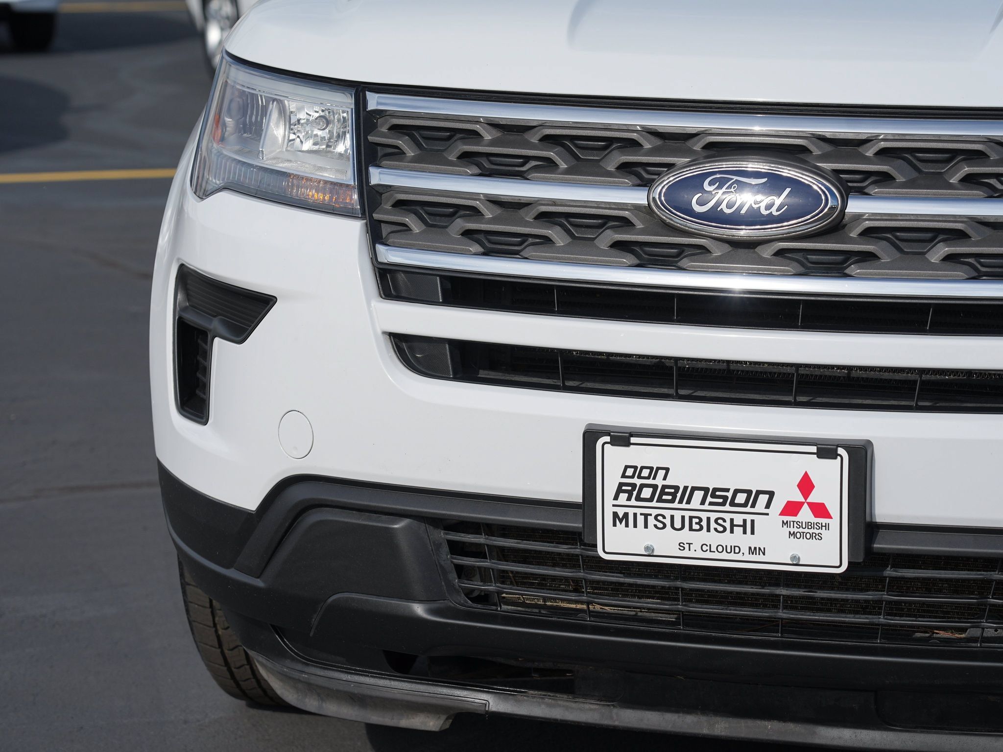 Used 2018 Ford Explorer 4WD w/ Class II Trailer Tow Package image 10