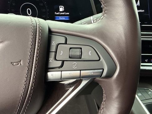 Certified 2022 Cadillac Escalade Premium Luxury Platinum w/ LPO, Radiant Package image 28