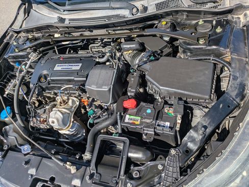 Used 2015 Honda Accord Sport image 33