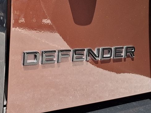 Used 2025 Land Rover Defender 110 Sedona Red Edition AWD/4WD image 33